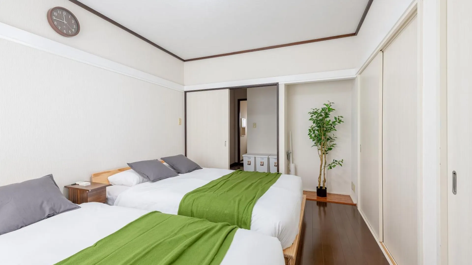 メゾンドミナ Apartment Tokyo